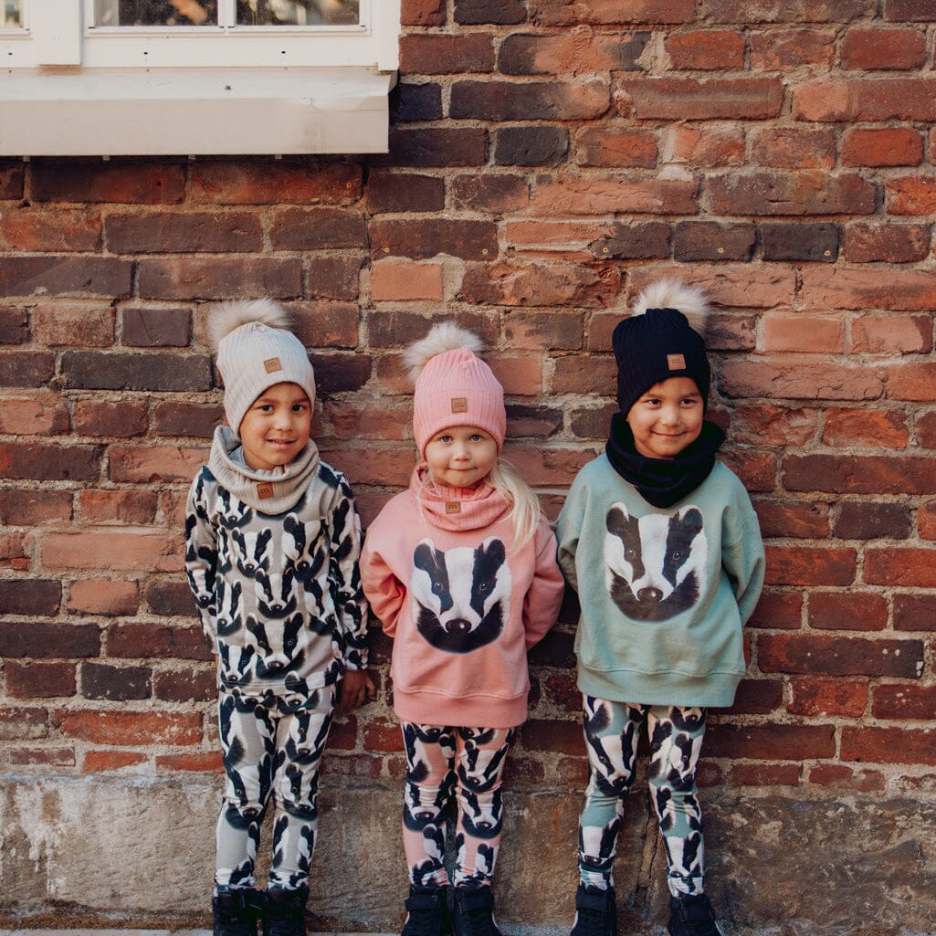 Badger Oversize Sweater -Collegepaita | Dusty Rose Pitkähihainen paita You and Me