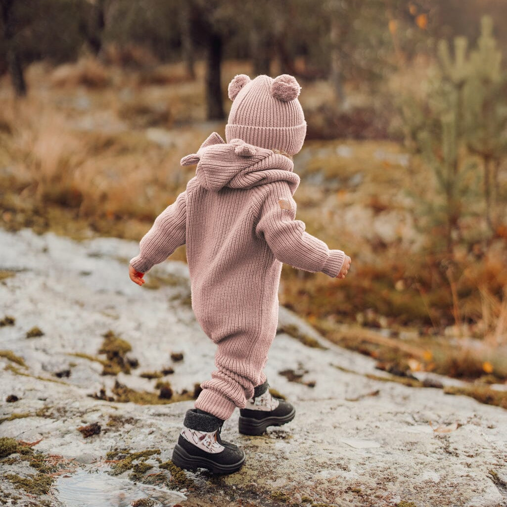 Bear Knit -Merinovillahaalari | Hearty Pink Haalari / Jumpsuit A World Full of Smiles