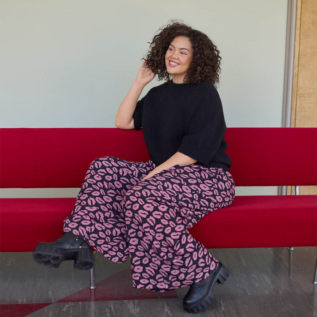 Bisous Pleated Wide Leg Pants -Housut | Licorice Aikuisten housut Oh, Oui!