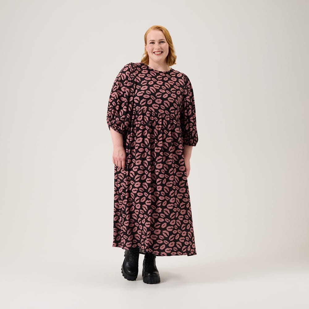 Bisous Volume Sleeve Midi Dress -Mekko | Licorice Aikuisten mekko Oh, Oui!