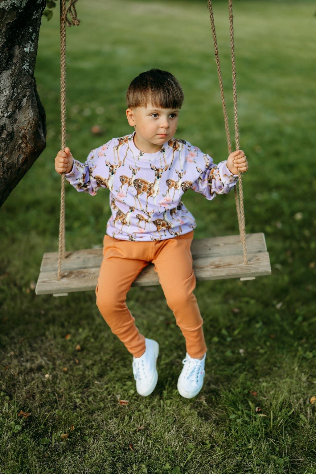 CUTE BAMBI OVERSIZE SWEATER | ICY LILAC Paita Kings of the Forest