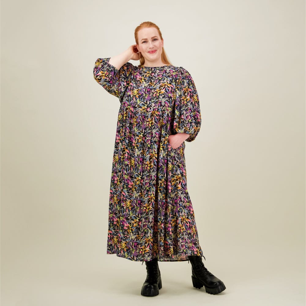 Fantasy Volume Sleeve Midi Dress -Mekko Aikuisten mekko Can't Stop Dreaming