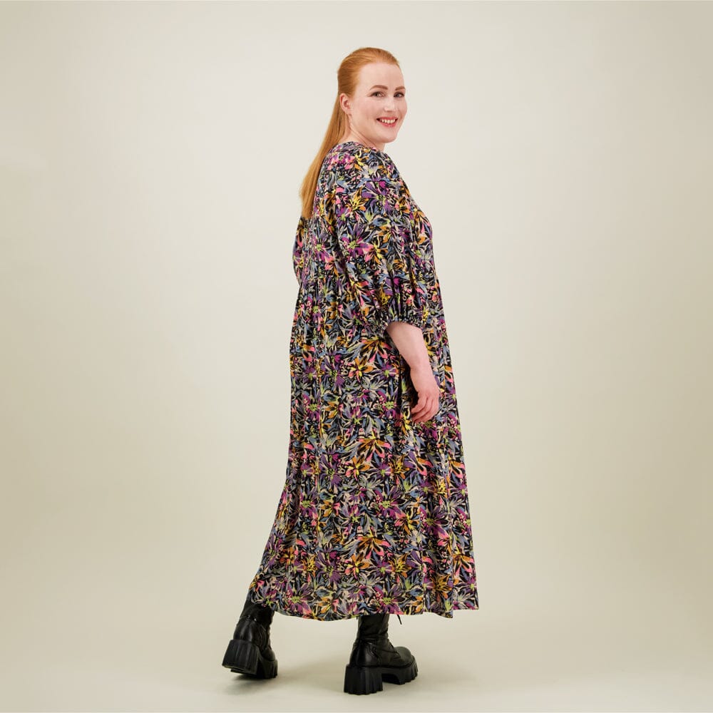 Fantasy Volume Sleeve Midi Dress -Mekko Aikuisten mekko Can't Stop Dreaming