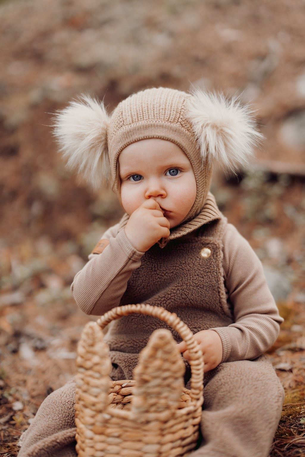 MERINO DOUBLE POM POM HELMET | BLACK Pipo Little Things in Life