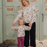 Perfect Day Frill Sweater -Collegepaita | Creamy Pitkähihainen paita Urban Story