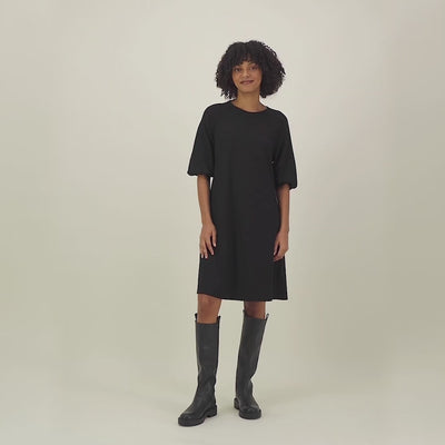 PUFF SLEEVE TUNIC DRESS -TUNIKAMEKKO | BLACK