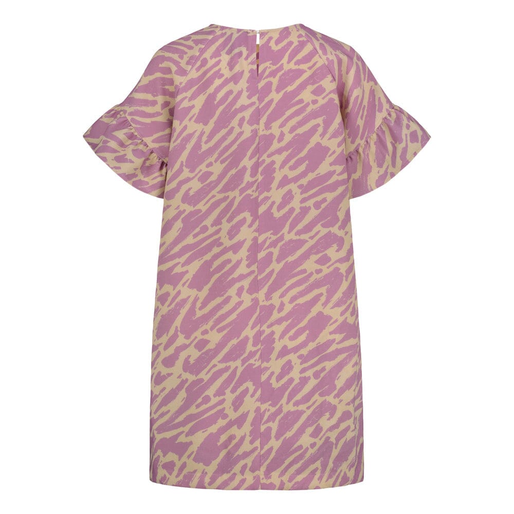 Tuote takaa päin naisten lyhyt suoralinjainen purple-sävyinen mekko kierrätyspolyesterista, frillahihoilla ja sivutaskuilla.