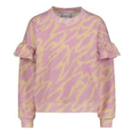 Tuotekuva naisten oversize-mallinen purple-sävyinen collegepaita frillahihoilla ja graafisella kuosilla.