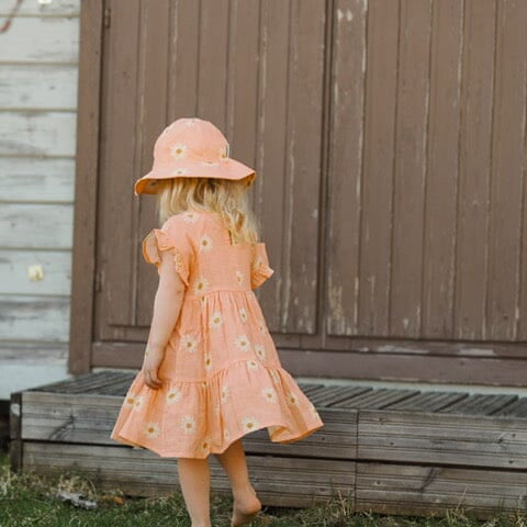 Sweet Daisy Muslin -Kesähattu | Peachy Hattu Dancing In The Sunshine