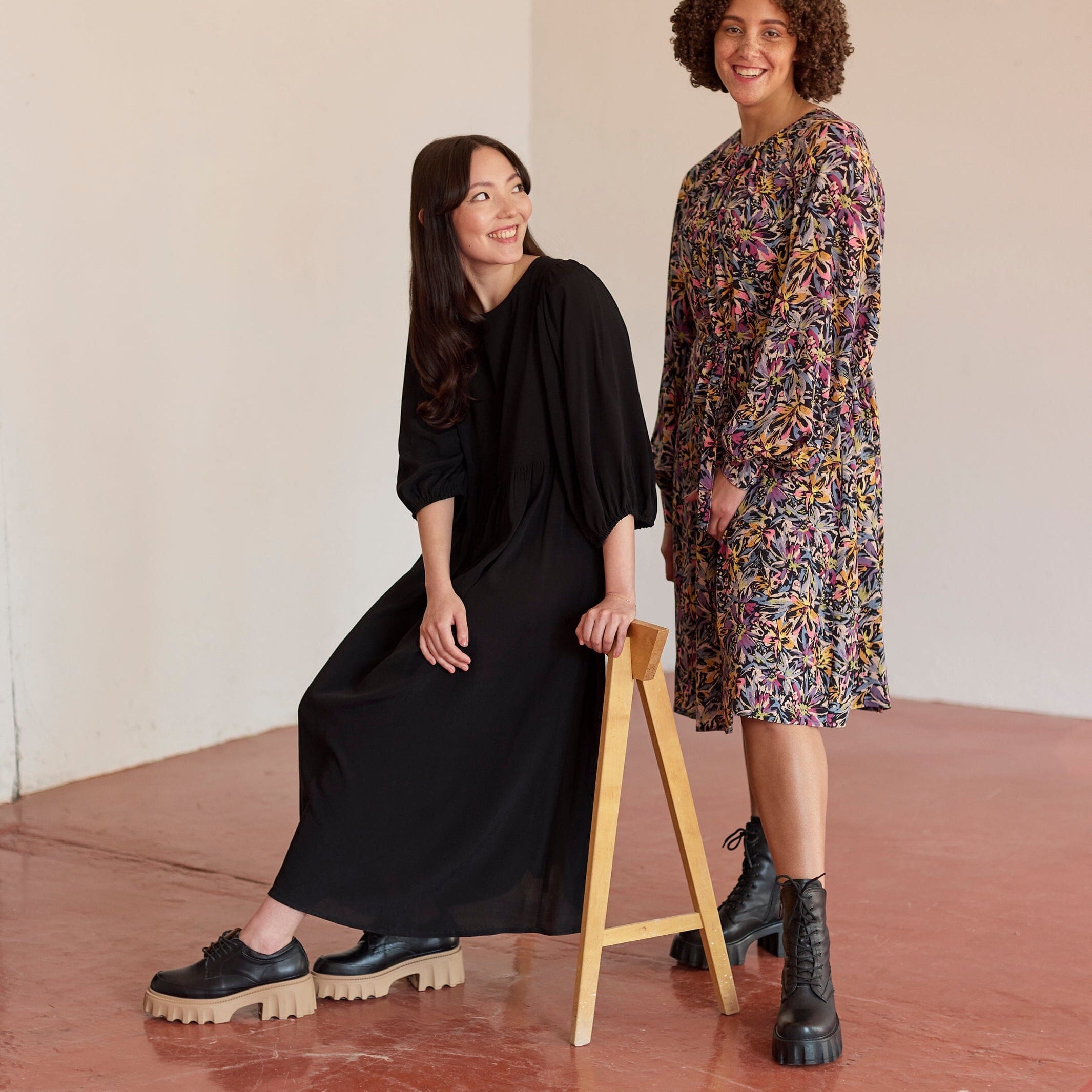 Volume Sleeve Midi Dress -Mekko | Licorice Aikuisten mekko Can't Stop Dreaming