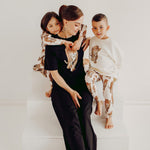 Women's Leopard -T-Paita | Licorice Aikuisten paita We are family