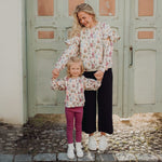 Women's Perfect Day Frill Sweater -Collegepaita | Creamy Aikuisten paita Urban Story